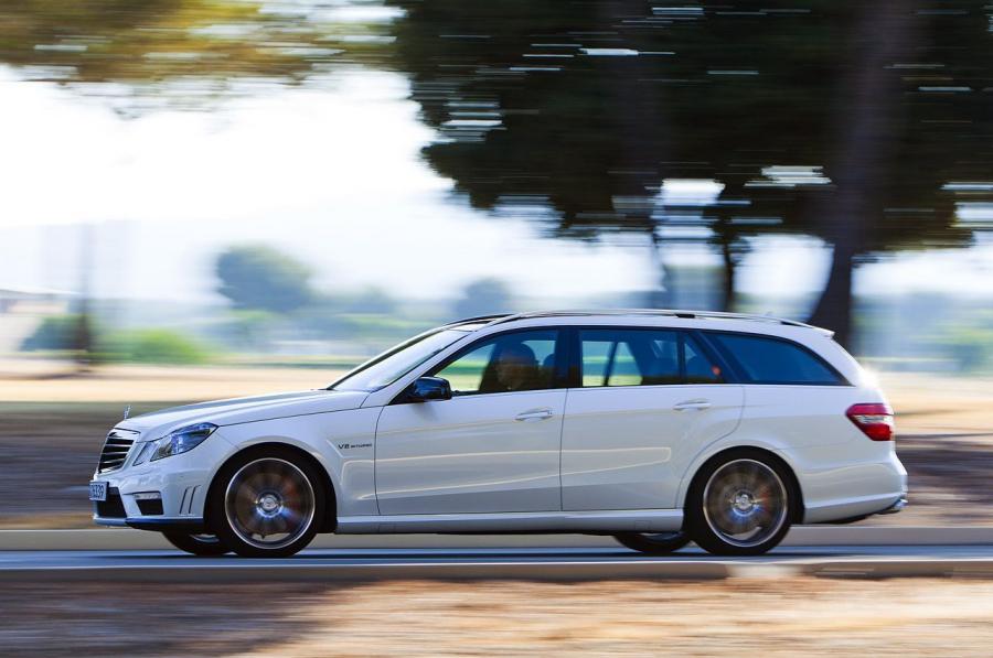  Mercedes-Benz E63 AMG Wagon 2012 года  (фото 37 из 43)